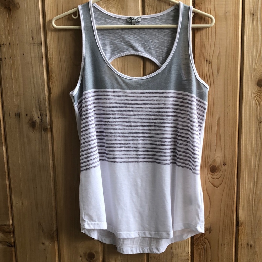 6/$30 ( BUNDLE )  KISMET WOMEN’S STRIPED COLOUR BLOCK SIZE S TOP IN GUC